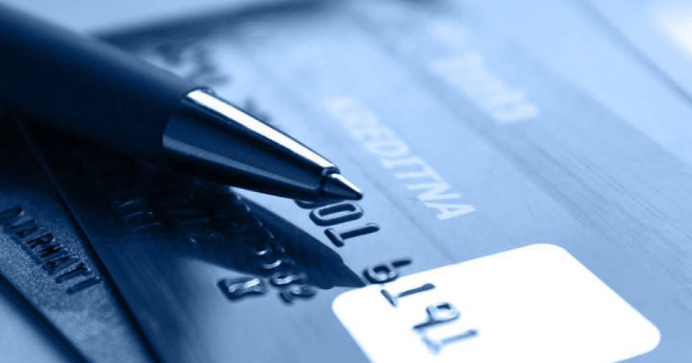 Recupera 37.000 euros de una tarjeta por la que estaba luchando desde 1995